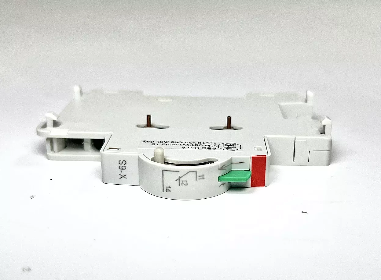 new-abb-ee6100-s9-x-auxiliary-contact-1no-1nc-oem -NEW- ABB EE6100, S9-X, Auxiliary Contact, 1NO + 1NC, OEM