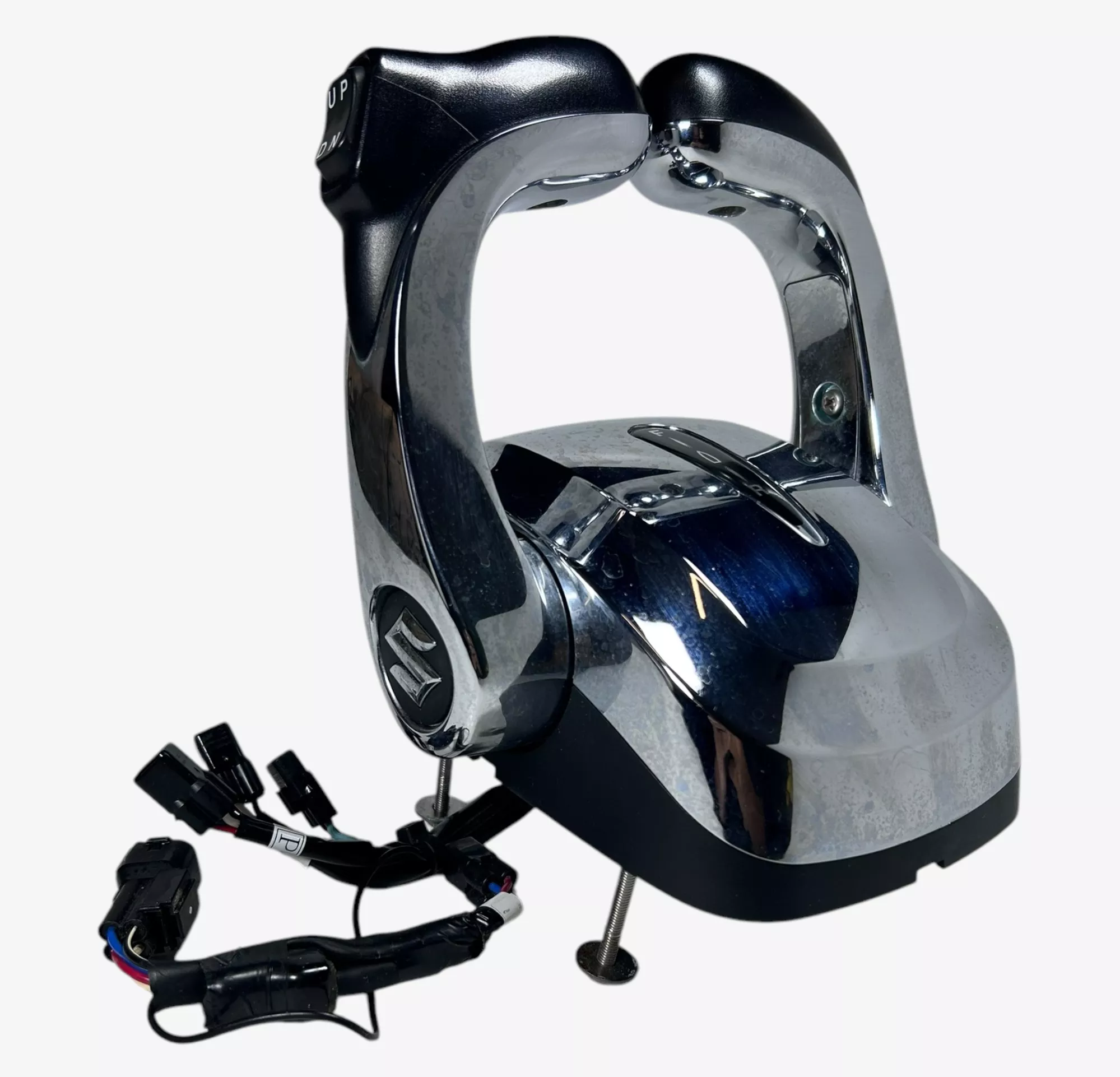 suzuki-67200-98j15-multi-engine-precision-remote-control-box-minor-blemishes Suzuki 67200-98J15, Multi Engine Precision Remote Control Box (Minor Blemishes)